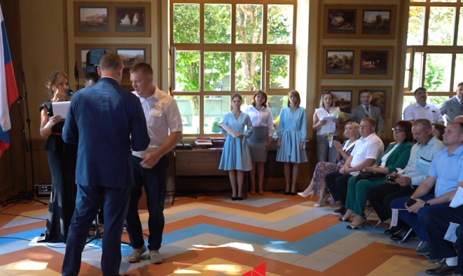 В Узловой тульских железнодорожников поздравили с профессиональным праздником