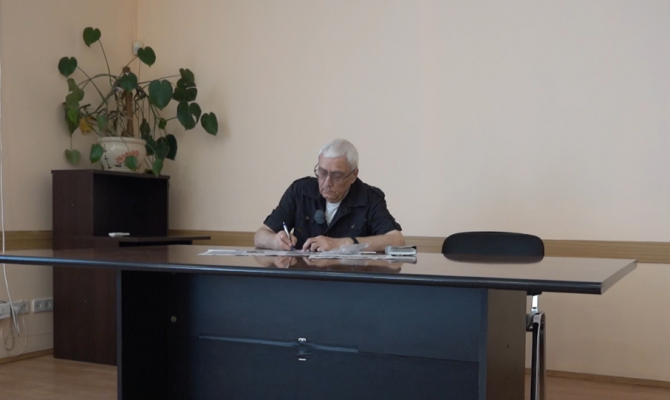 Редактор заводской газеты «Косогорец» Александр Житков отметил 80-летие