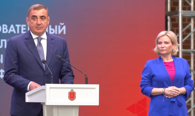 Алексей Дюмин представил министру культуры России площадку «Творческая среда» в кластере «Октава»