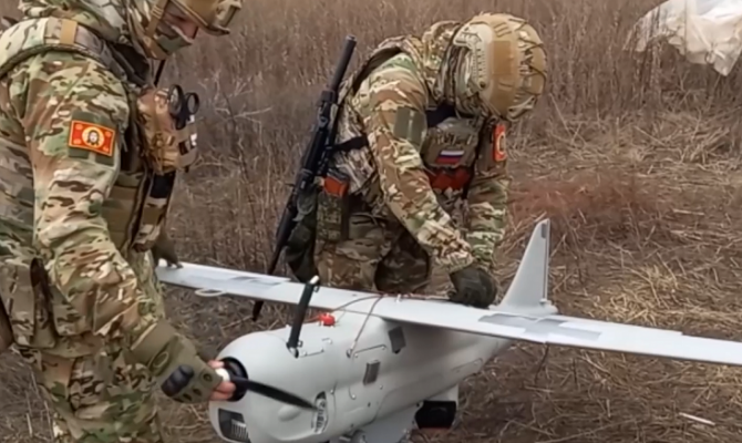 Минобороны показало кадры боевой работы расчетов БПЛА «Орлан-10» тульских десантников