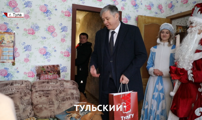 В Туле школьникам подарили микроскоп и 3D-принтер в рамках «Елки желаний»