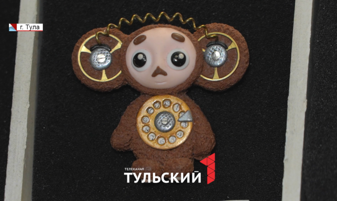 Тулячка создает украшения из часов в стиле футуризма