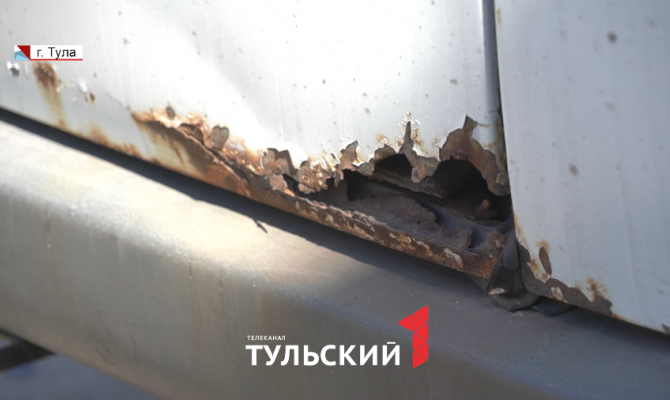 В Тульской области нашли автобусы с неисправными тормозами и проколотыми шинами