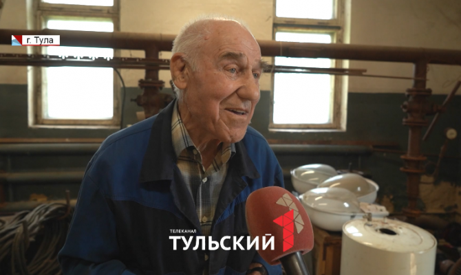 90-летний сотрудник тульской колонии раскрыл секрет своего долголетия