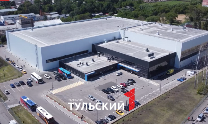 В Туле по индивидуальному проекту построили спорткомплекс с легкоатлетическим манежем