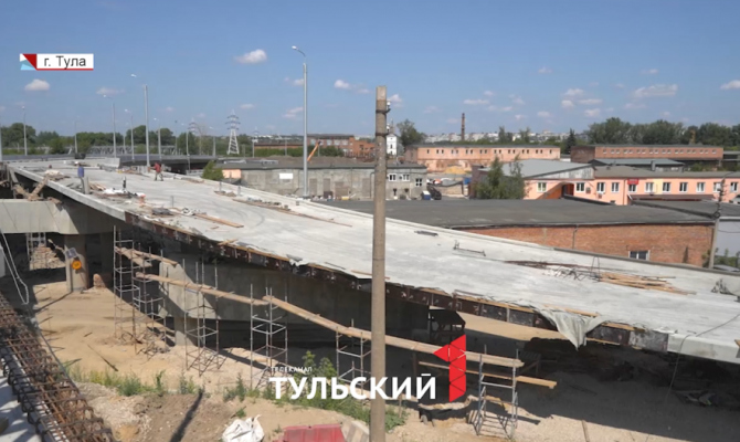 На новом мосту через Упу в Туле начали укладывать асфальт