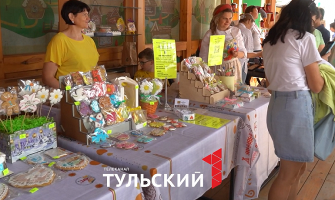 На Всероссийском фестивале в Туле испекли 27-килограммовый пряник