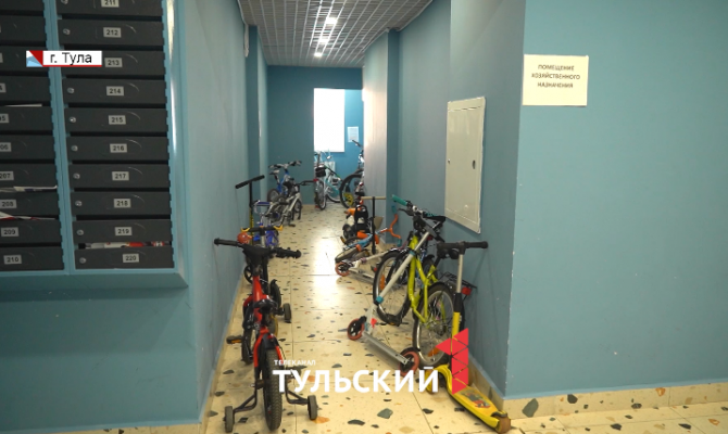 Подъезд тульской новостройки превратили в кладовку: что за это грозит жителям
