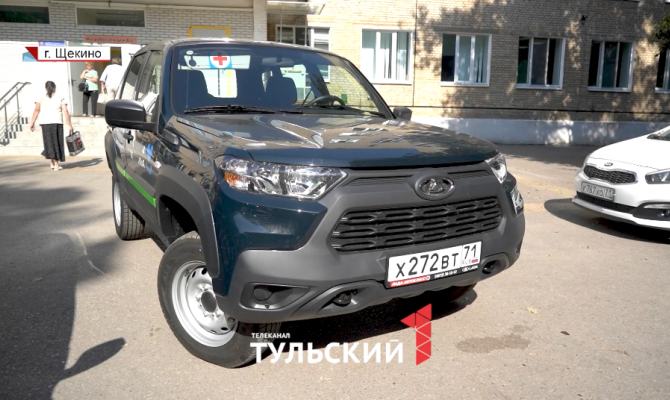 Автопарк щекинской больницы пополнился новыми внедорожниками