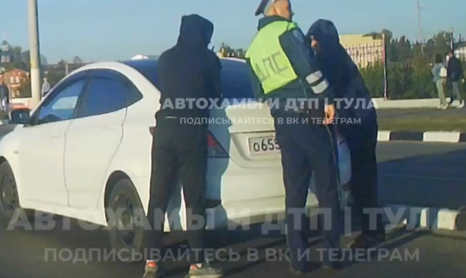 Задержание на Зареченском мосту в Туле попало на видео