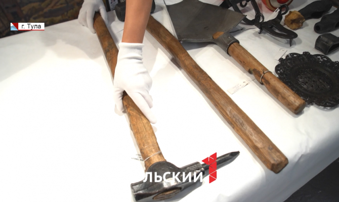 В Тулу привезли чемоданчик легендарного Стаханова