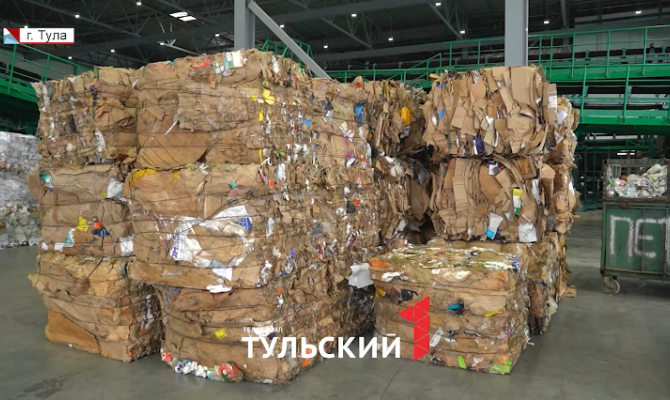 Оранжевые и синие баки: как работает система переработки мусора в Туле