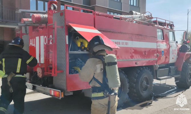 В Туле загорелась многоэтажка: пожарные провели учения