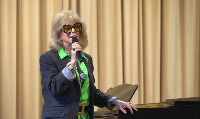 Оперная певица Любовь Казарновская рассказала, какую музыку она слушает