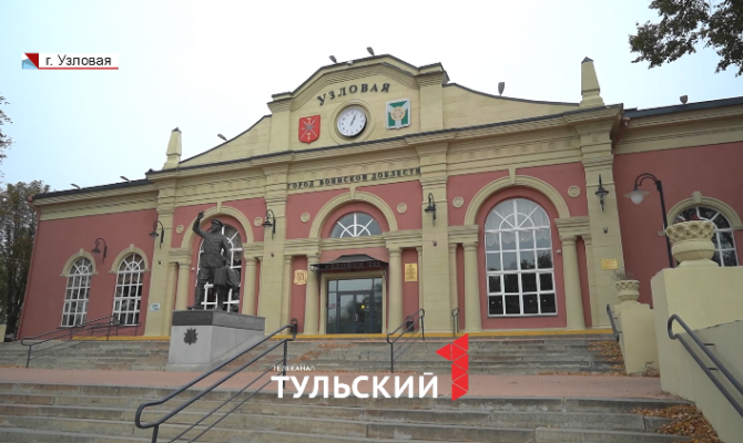 В Узловой представили макет первого пассажирского локомотива