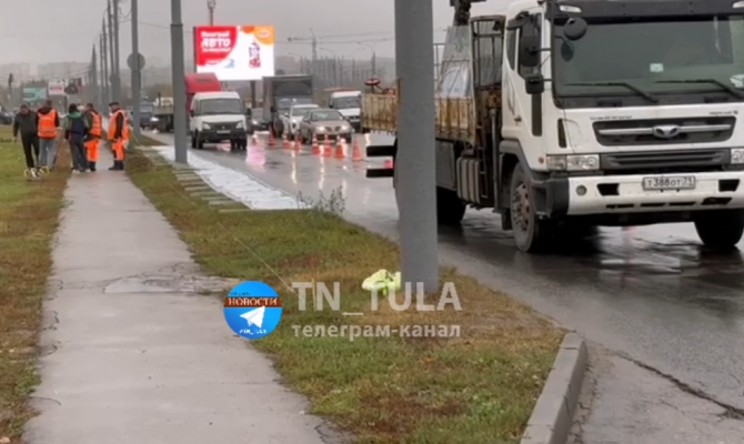 Улица Рязанская в Туле «встала» в пробках из-за ремонта