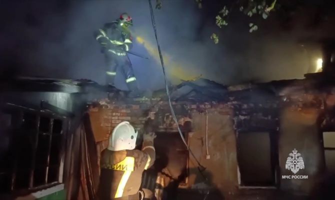 На пожаре под Тулой погибли трое детей