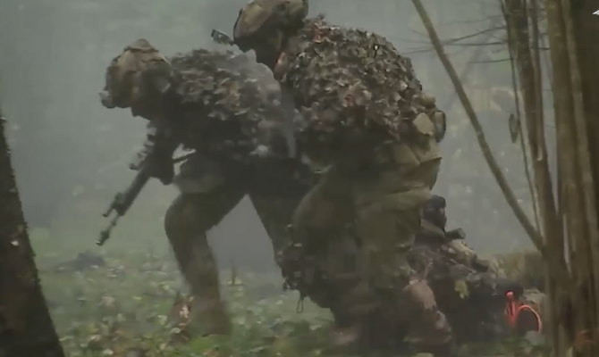 Тульские десантники поделились кадрами уничтожения опорного пункта противника