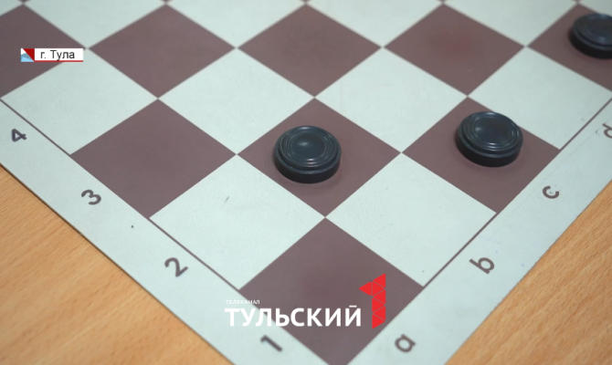Слабослышащая тулячка взяла бронзу на Чемпионате Европы по шашкам