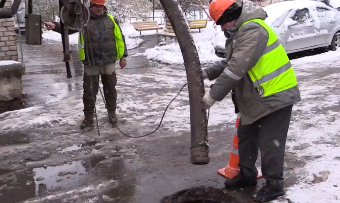 В Болохове заменят старые канализационные сети
