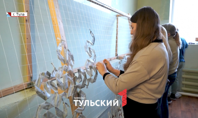 Тульские волонтеры освоили новую технику плетения маскировочных сетей