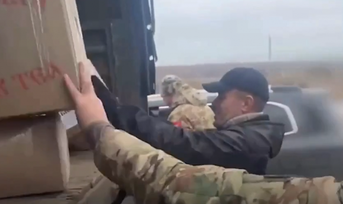 Тульским военнослужащим в зоне СВО передали партию гуманитарного груза