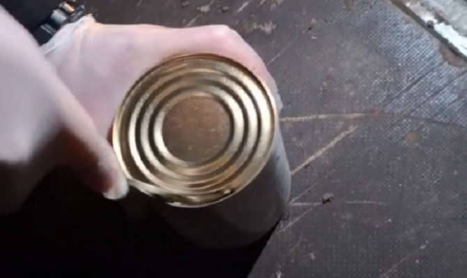 В Тулу привезли наркотики в консервных банках собачьего корма