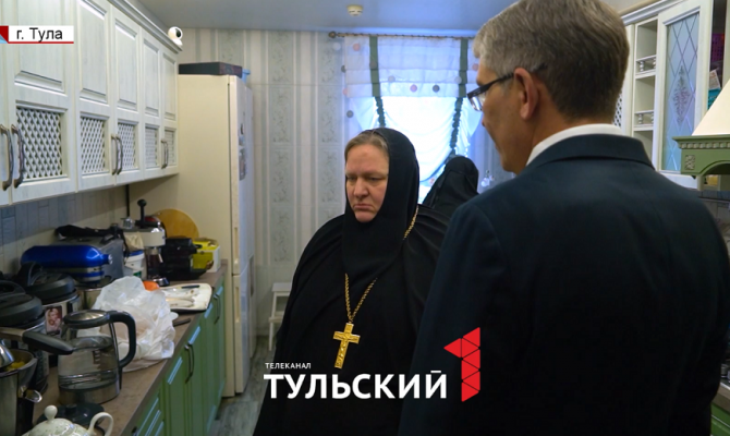 Дмитрий Миляев посетил единственный в Туле приют для девочек