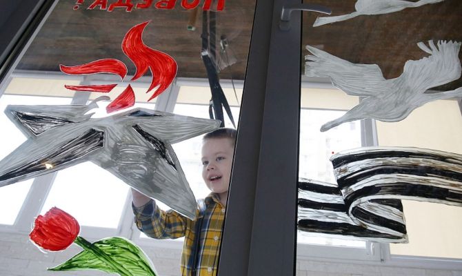 Туляков приглашают присоединиться к акции "Окна Победы"