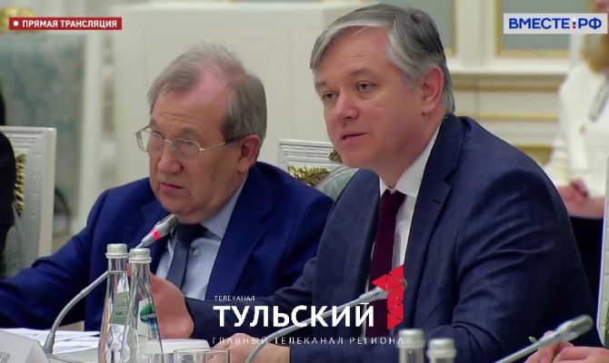 Ректор тульского ВУЗА рассказ Путину о поддержках мам-студенток
