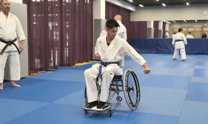  Тульский ветеран СВО получил адаптивную коляску для занятий паракаратэ