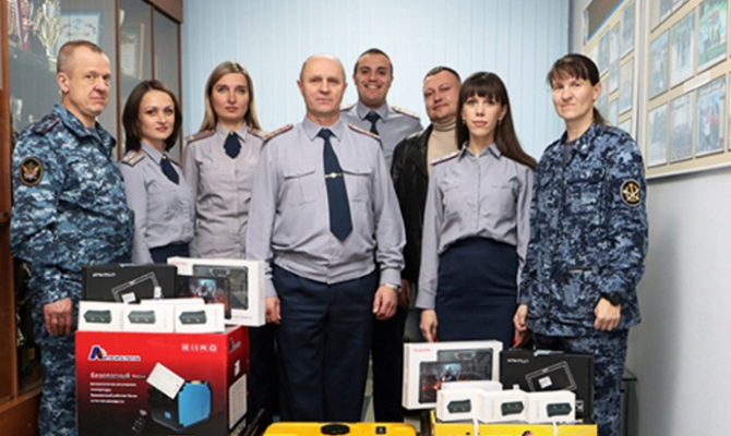 Сотрудники УФСИН Тульской области отправили на фронт генератор и дроны