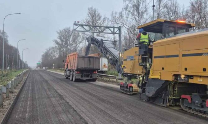  На трассе М2 «Крым» началось обновление асфальта