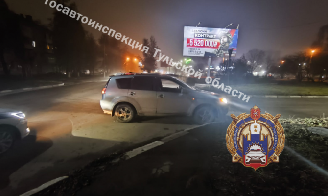 В Новомосковске водитель сбил мужчину, переходившего дорогу