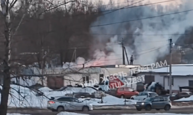 В Суворове на улице Кирова произошел пожар на парковке