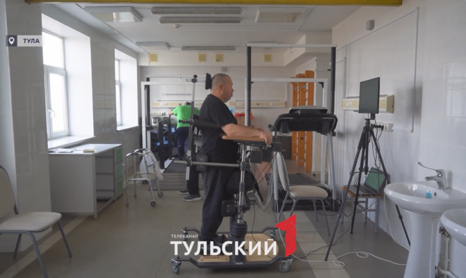 Туляков с инсультами реабилитируют с помощью игры в космический корабль