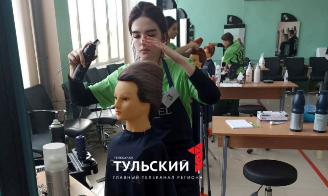 Тулякам напомнили правила обработки инструментов в парикмахерских