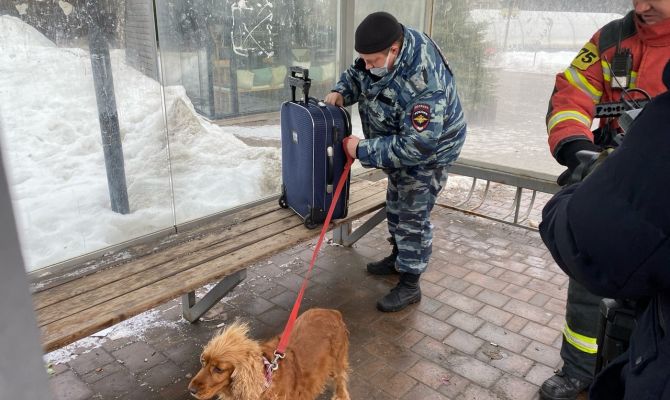В Туле на проспекте Ленина у здания ТулГУ оцепили территорию из-за бесхозного предмета