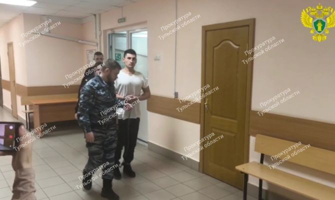 В Туле избирают меру пресечения мужчине, который зарезал отца бывшей девушки