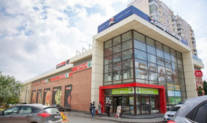 В Туле суд запретил магазину "Спар" продавать просрочку