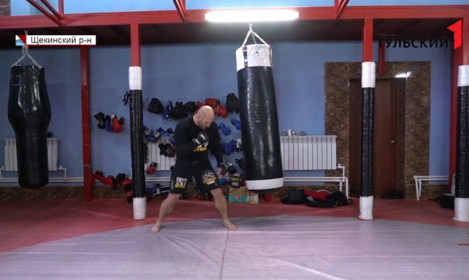 Серебро мира: туляк привез домой престижную награду с соревнований по панкратиону