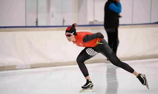 Тулячка вошла в пятерку сильнейших на Всероссийских соревнованиях конькобежцев