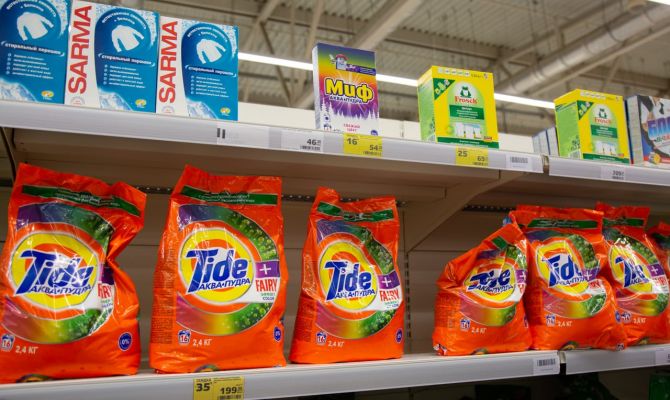 Как правильно стирать пуховик: советы специалиста