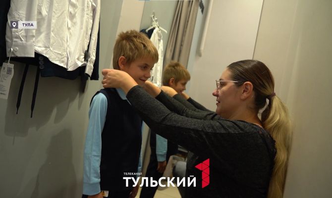 Магазин против маркетплейсов: где дешевле собрать ребенка в школу