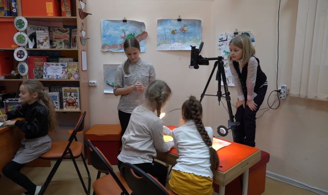 Как «Ежик в тумане»: в Туле школьники создают свои мультики в технике stop motion