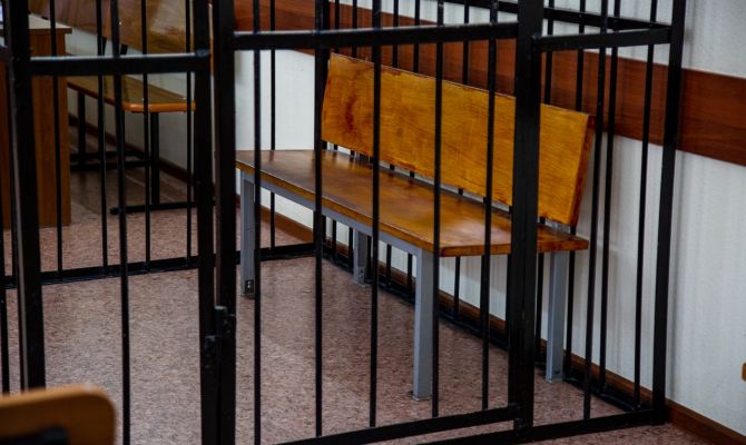 За демонстрацию свастики на 62-летнего туляка завели уголовное дело