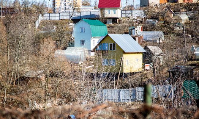 Трех человек осудили за мошенничество с землей в Суворове