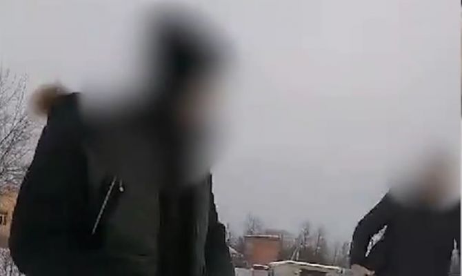 В Суворове подросток ударил сверстника ножом из-за наушников: суд оставил его на свободе