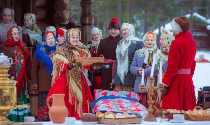 Туляков приглашают на «святки да колядки»