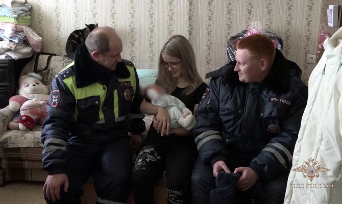 Тулячка чуть не родила в машине ГИБДД